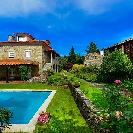 Villa With 3 Bedrooms In Fragoso With Wonderful Mountain View Private Pool Enclosed Garden 9 Km From The Beach 빌라